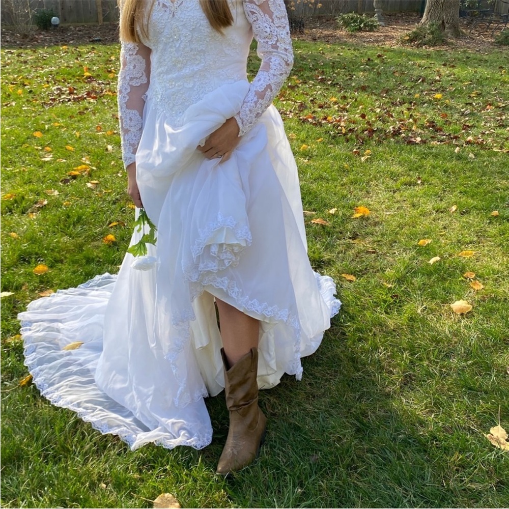 Vintage Wedding Dress Lace Sleeve 1970’s - Picture 3 of 12